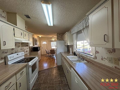 3607 W Derry Dr, Sebastian, FL 32958 - photo 6