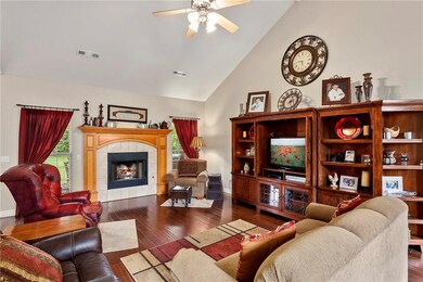 832 Butterfield Ave, West Fork, AR 72774 - photo 3