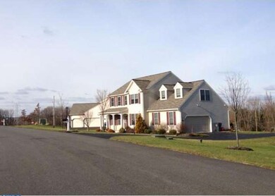 97 Clover Hill Ln, Spring City, PA 19475 - photo 3