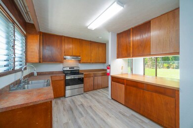 186 E Lanikaula St, Hilo, HI 96720 - photo 4