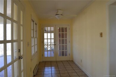 2929 E Broad St, Statesville, NC 28625 - photo 6