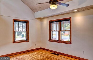 1277 Kinderhook Rd, Columbia, PA 17512 - photo 3