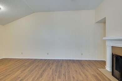 604 Bellaire Dr unit B, Hurst, TX 76053 - photo 7
