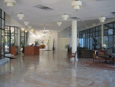 250 Hammond Pond Pkwy unit 903S, Chestnut Hill, MA 02467 - photo 2