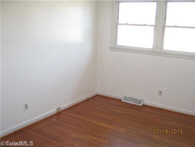 1st Bedroom.