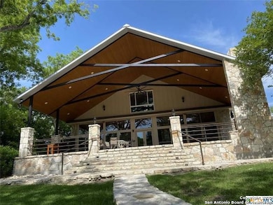 2229 Gruene Rd, New Braunfels, TX 78130 - photo 2