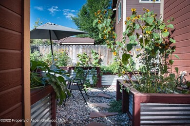 SiriRaittoPhotography_311WEighth-4