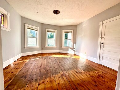 25 Endicott St, Worcester, MA 01610 - photo 6