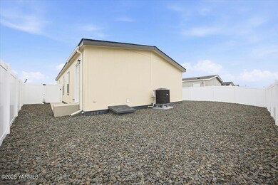 2681 E Edison Ave unit 29, Sunnyside, WA 98944 - photo 3