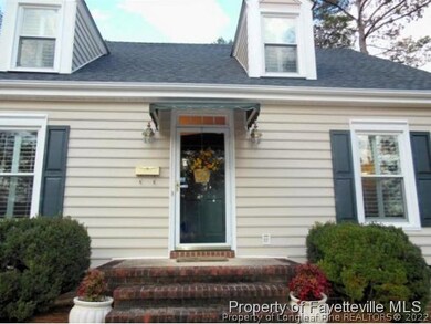 517 Northview Dr, Fayetteville, NC 28303 - photo 4