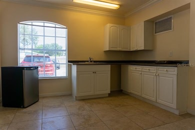 2204 Fan Palm Dr unit 5, Davenport, FL 33837 - photo 4