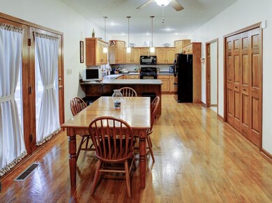 10677 Thorny Ridge Trace, Fishers, IN 46037 - photo 6