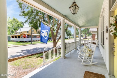 1104 St. John-3