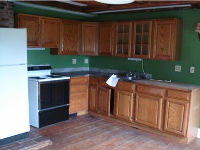 71 Straw Hill Rd, Claremont, NH 03743 - photo 7