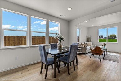 Harbor Townhome-Dining & Living Room