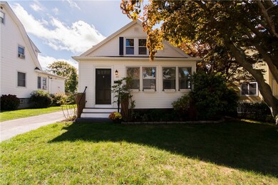 26 Admiral Kalbfus Rd, Newport, RI 02840 - photo 2