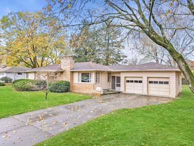 2095 Mccoy Rd, Columbus, OH 43220 - photo 5