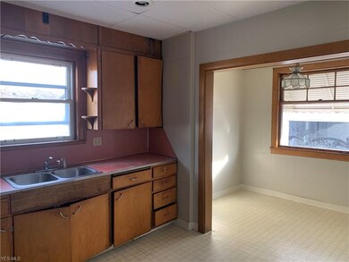 1114 Homewood Ave SW, Canton, OH 44710 - photo 4