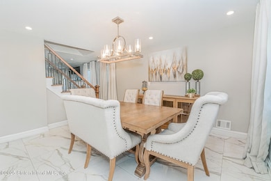 122 Clay Pit Rd, Staten Island, NY 10309 - photo 6