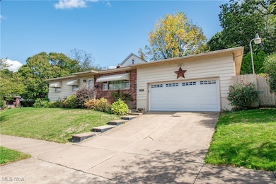 2045 9th St SW, Akron, OH 44314 - photo 2