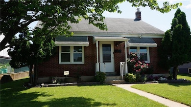 1125 S Lumber St, Allentown, PA 18103 - photo 2