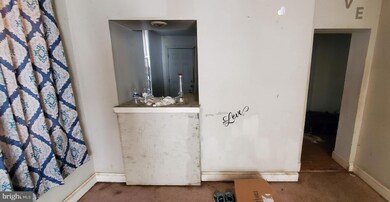 781 Mount Vernon St, Camden, NJ 08103 - photo 5