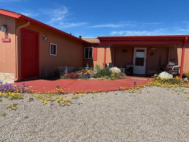 23300 W Mule Deer Ln unit 2, Congress, AZ 85332 - photo 2