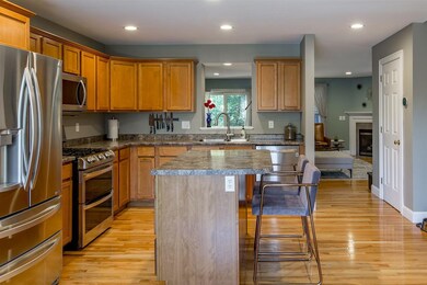 66 Magnolia Ln, Newmarket, NH 03857 - photo 5