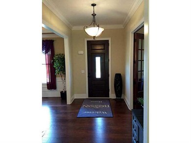 Entry/Foyer. Stunning 7