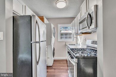 2237 Farrington Ave unit 203, Alexandria, VA 22303 - photo 7