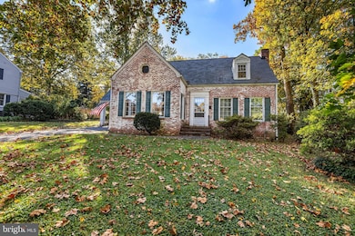 11 W Melrose Ave, Baltimore, MD 21210 - photo 6