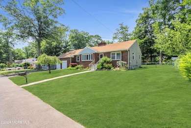 192 Pinecrest Rd, Oakhurst, NJ 07755 - photo 5