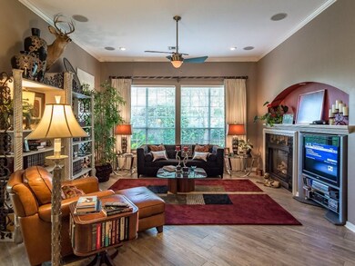 LIVING ROOM: BEAUTIFUL CERAMIC WOOD LIKE FLOORS, N