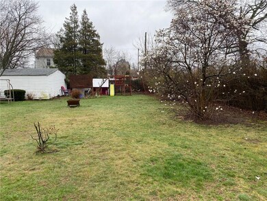 102 Woodbine St, Cranston, RI 02910 - photo 3
