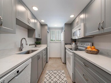 3930 Belair Ln unit 201, Naples, FL 34103 - photo 5