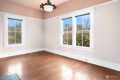 1229 Tyler St, Port Townsend, WA 98368 - photo 6