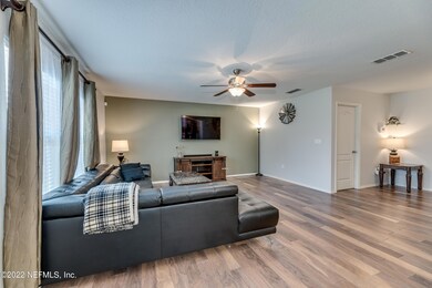 11768 Silver Hill Dr, Jacksonville, FL 32218 - photo 7