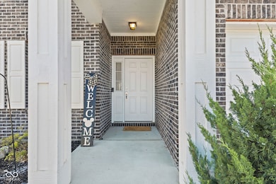 1207 Northcraft Ct, Franklin, IN 46131 - photo 5