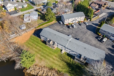 1372 Post Rd, 2A, Wells