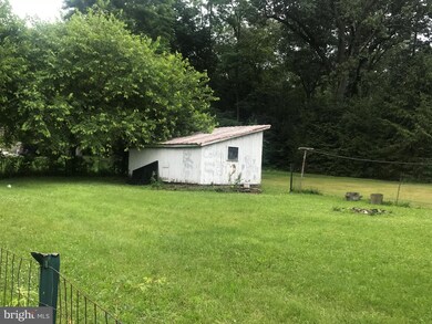 5023 Wright Rd, Fayetteville, PA 17222 - photo 4