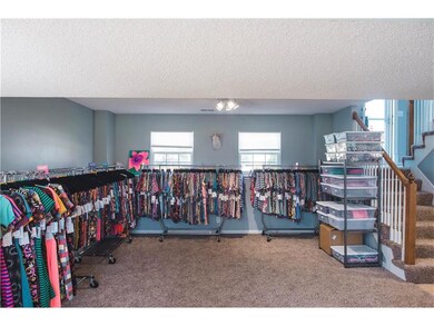 1104 Creekside Ct, Raymore, MO 64083 - photo 6