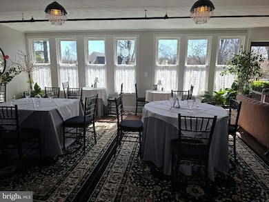 6 W Loudoun St, Round Hill, VA 20141 - photo 7