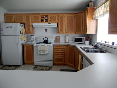 Kitchen & Bar