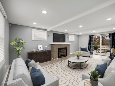 15W256 Forest Ln, Elmhurst, IL 60126 - photo 2