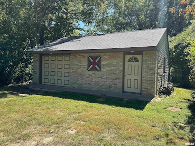 2381 Logan St, Murphysboro, IL 62966 - photo 4