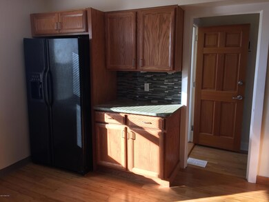 53 Moshier St unit B, Greenwich, CT 06831 - photo 4