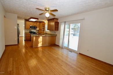 Kitchen Family Room