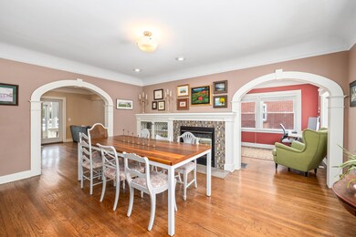 Formal Dining