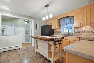 12 Sagewood Cir, Attleboro, MA 02703 - photo 4