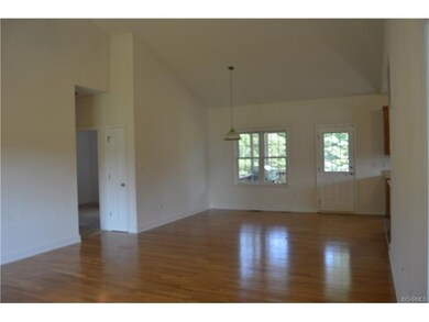 9425 Robin Ln, Disputanta, VA 23842 - photo 6